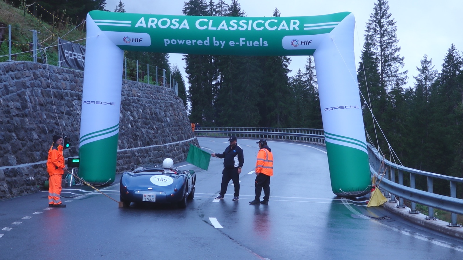 Startbogen des Arosa Classic Car